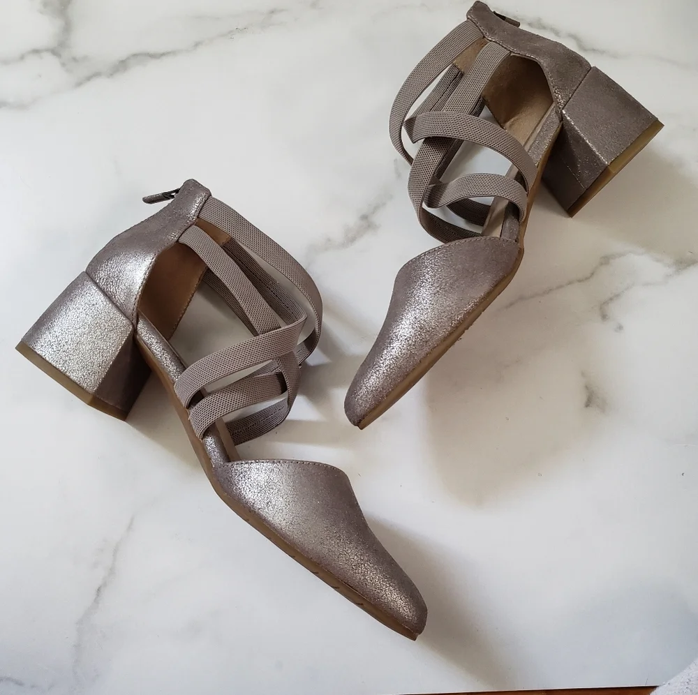 EILEEN-FISHER Juka Pump in Mica Size 7 Sandal Closed Toe Metallic Block